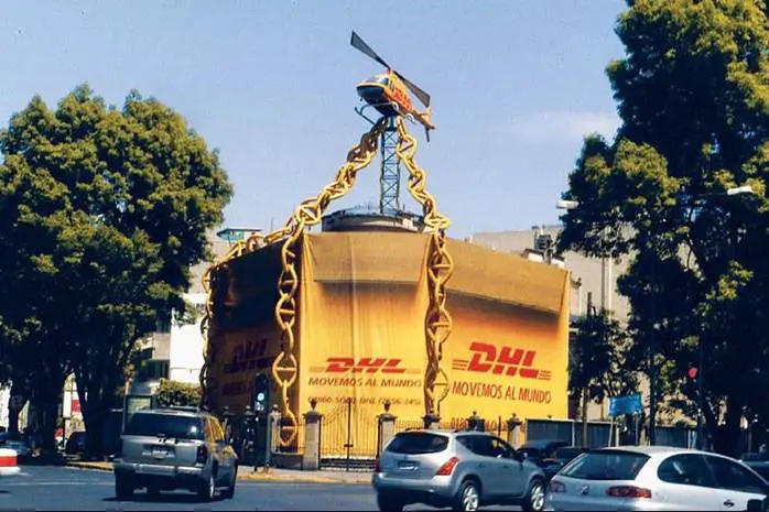 نمونه گوریلا مارکتینگ DHL