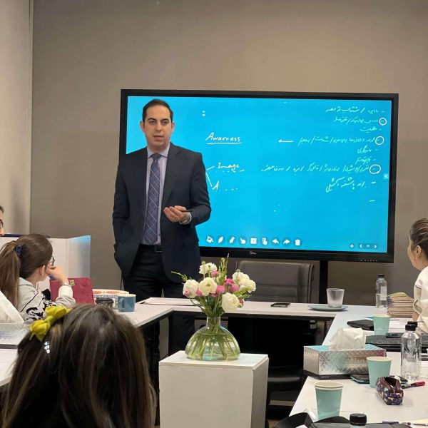 تصاویر دوره آموزش برندینگ و کارگاه عملی برندسازی